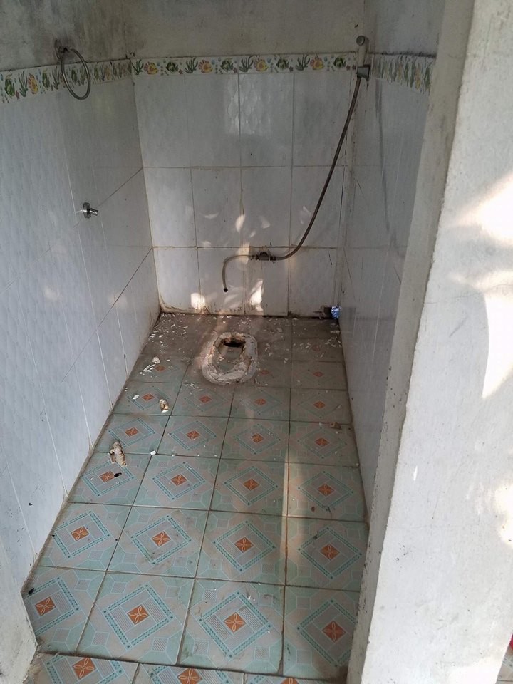 Hy hữu: Thanh niên số nhọ bị trộm mất bồn cầu khi đi làm ca đêm